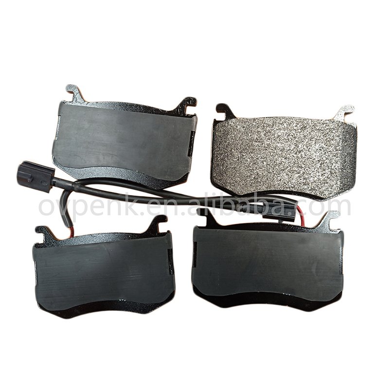 Rear Brake Pad for ALFA ROMEO Giulia Quadrifoglio 159 952 949 OEM 68309144AA D2043 Car Sparepart